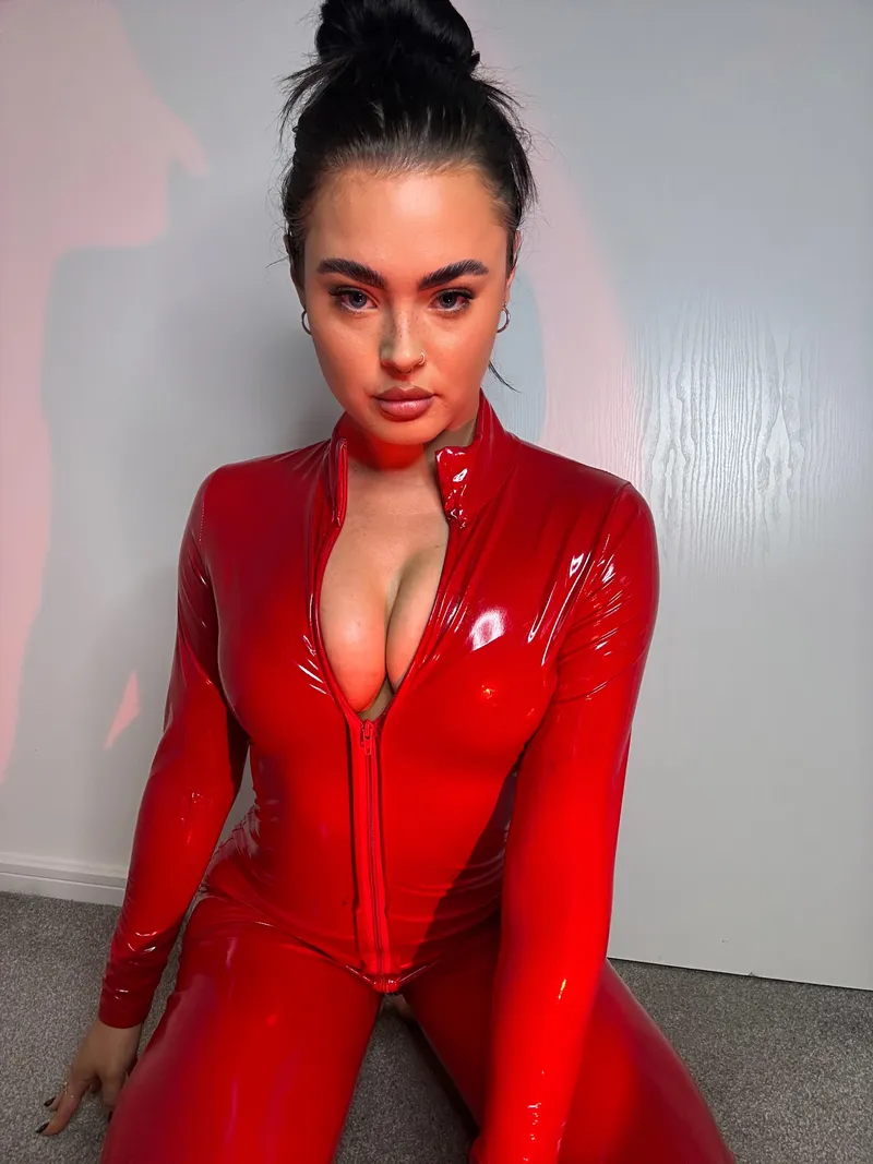 Thumbnail Have You Been Naughty? Delve into itsemilyraine's World