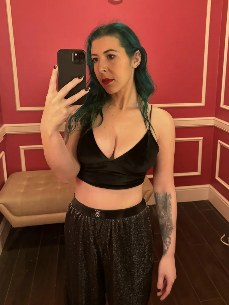 Thumbnail Sirenskiss3 Presents the Cute Velvet Crop Top - Neon Hair Inspirations