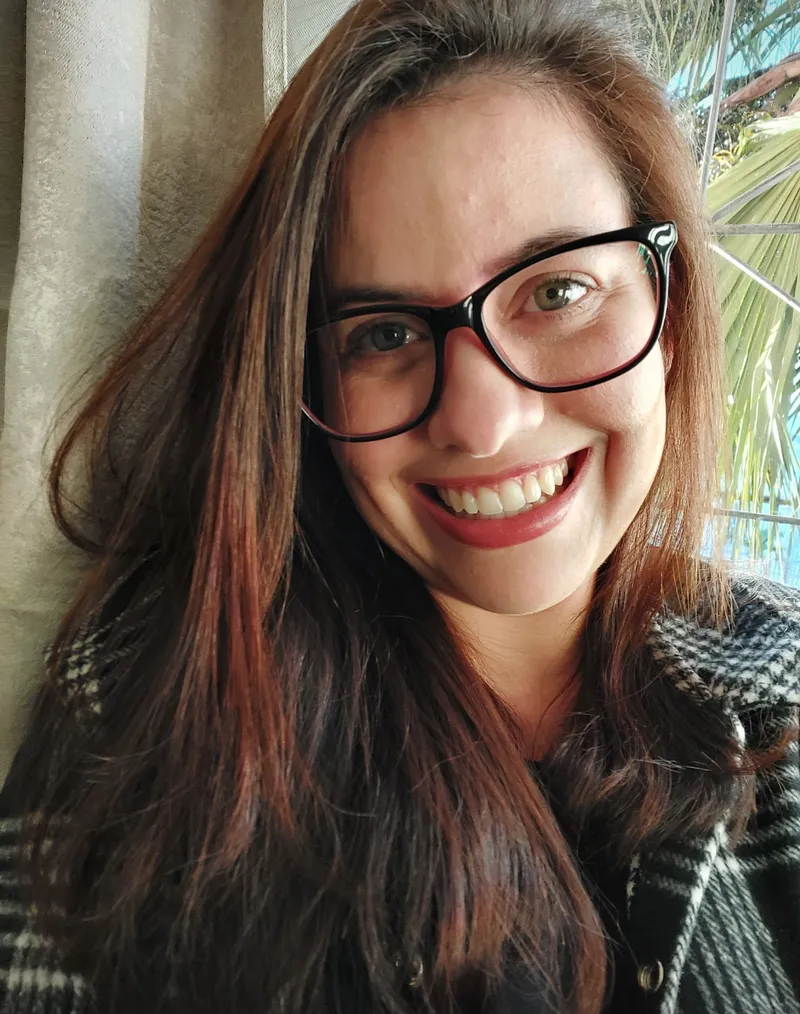 Thumbnail Connecting through Style with Isiscristine at GirlswithGlasses