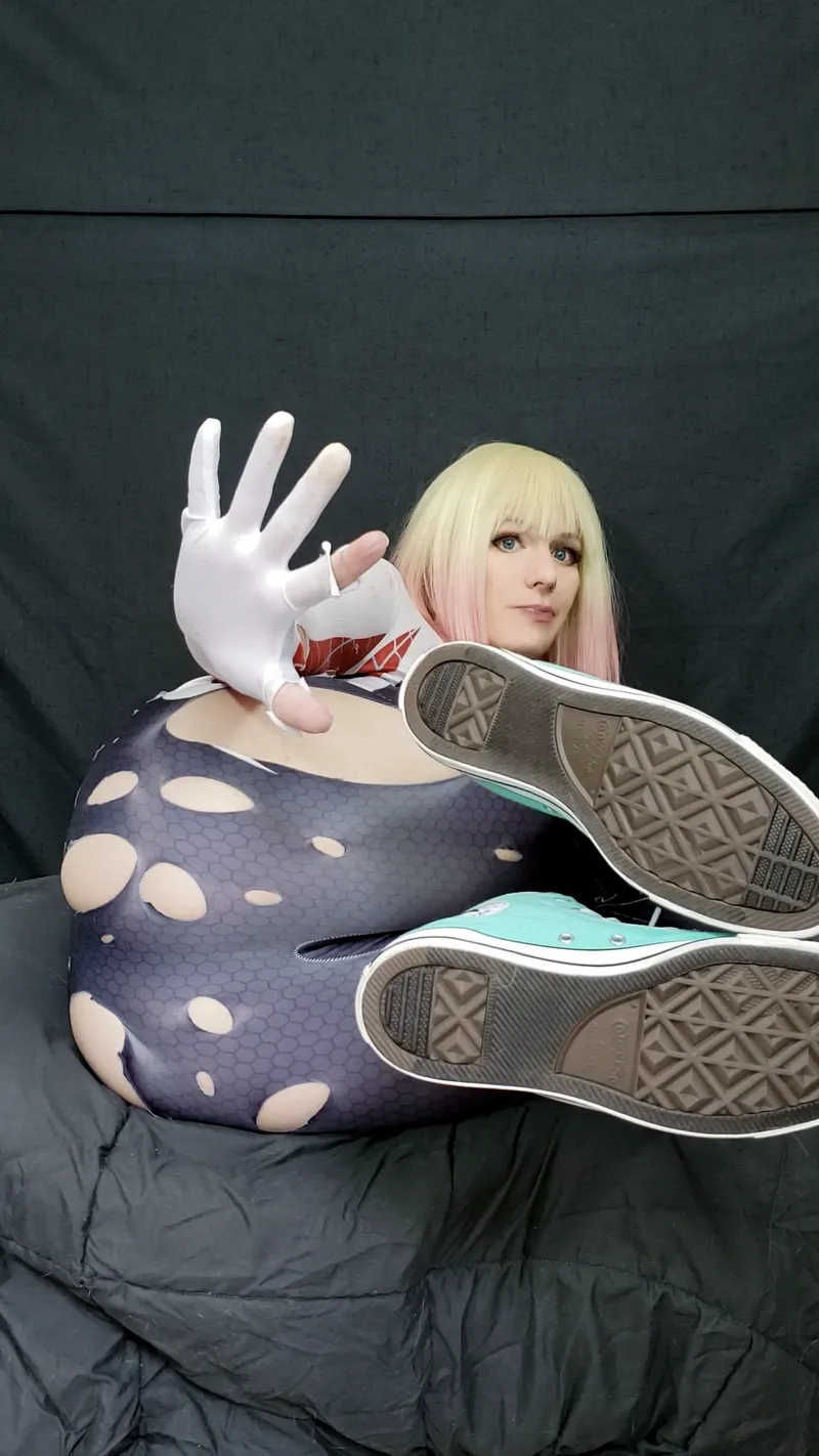 Thumbnail BunnyMina's 'Spider-Gwen' Cosplay | A Delight for Cosplaybutts Fans