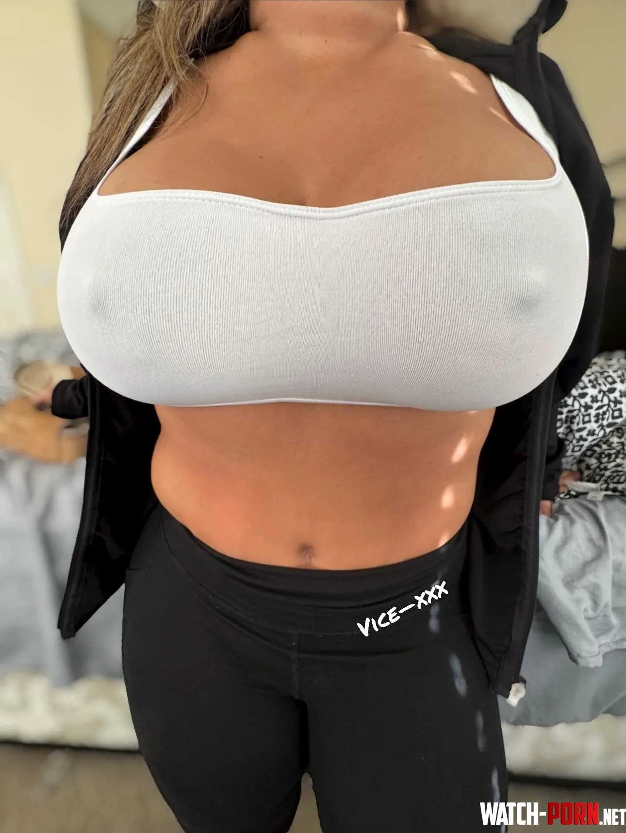 Always poking when I workout by Vice_XXX