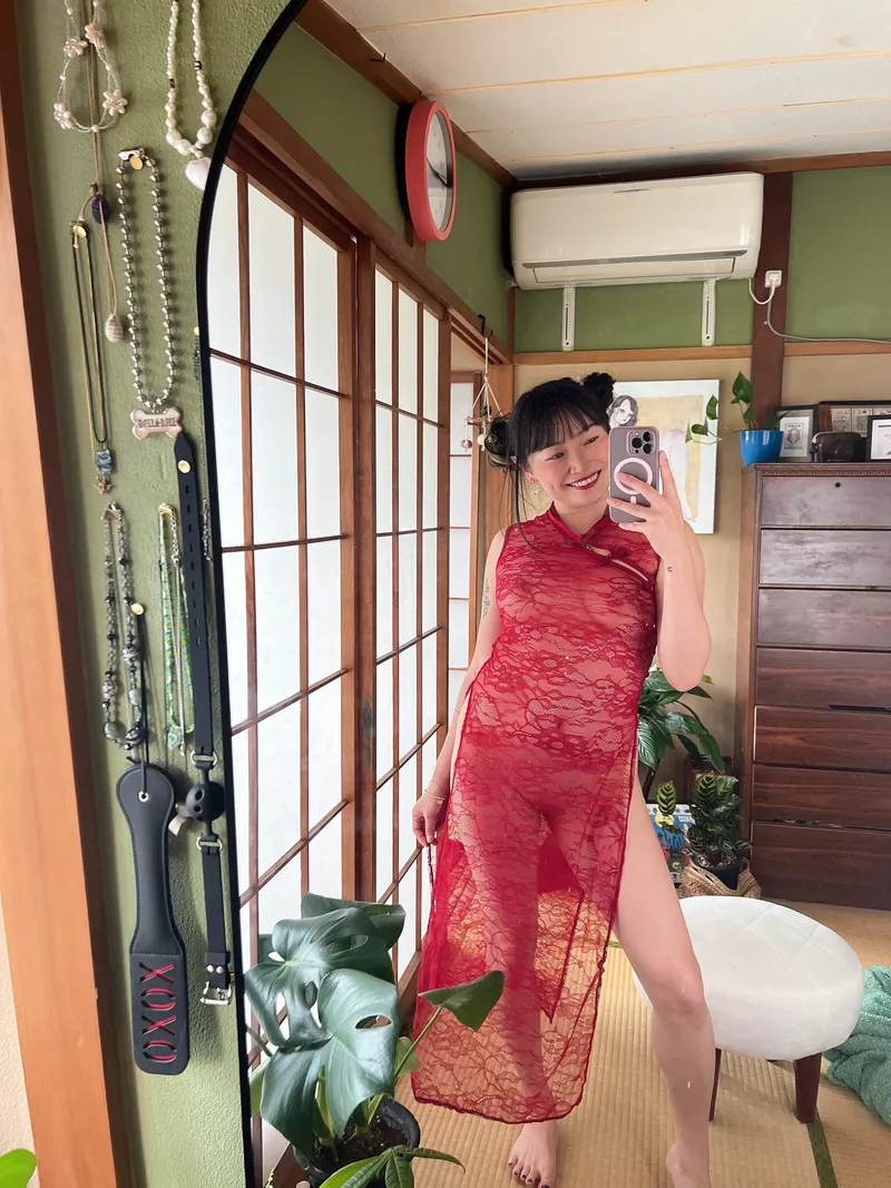 Thumbnail Asian Fetish: Get Creative with the First Word!