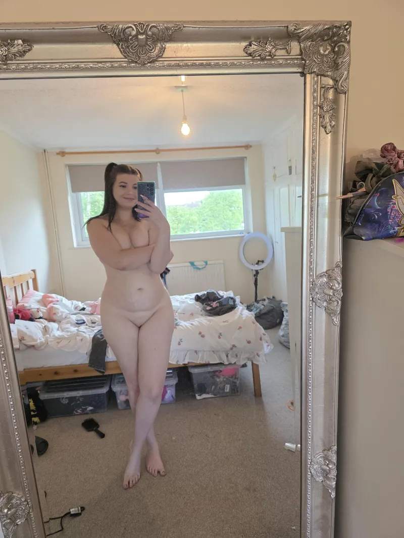 Thumbnail Best Days with Amateur Brits: Naked Truths by summerpeachxox