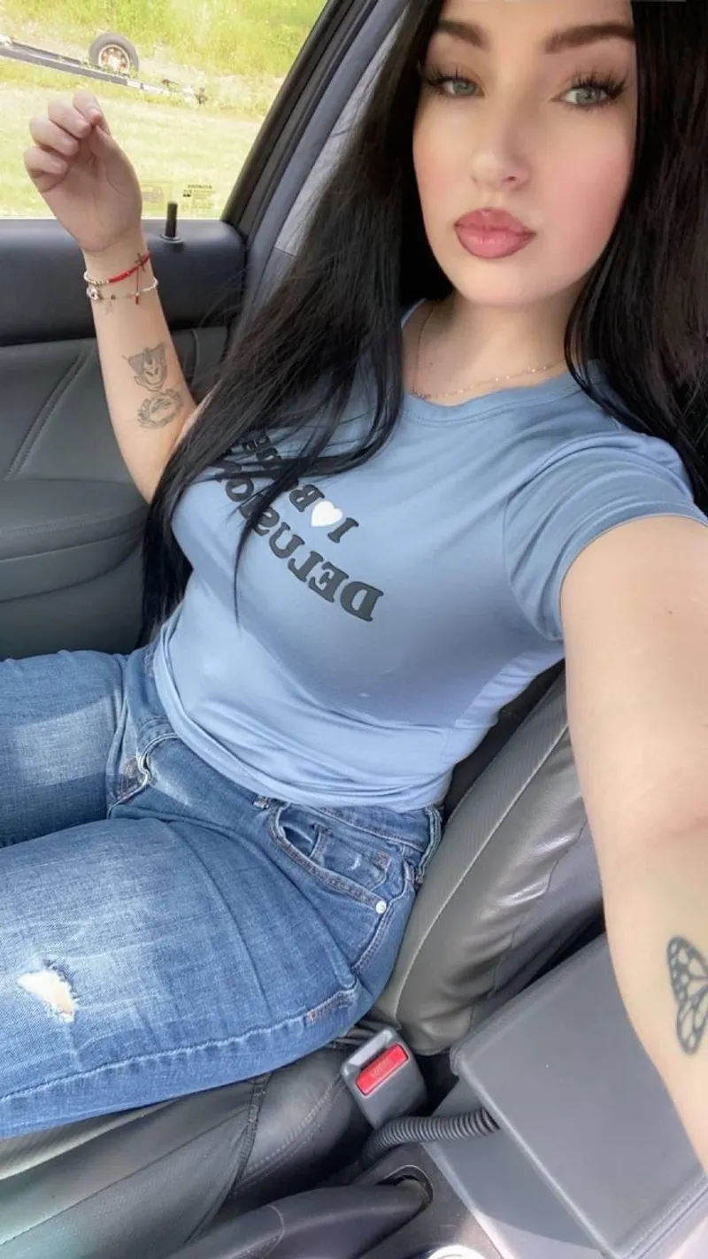 Thumbnail Sexy Fit Today: vixenonlyxo's Question on SexyButNotPorn
