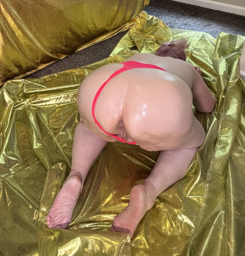 Thumbnail Starting the Week Right: EurogirlinOR on GoneWildPlus