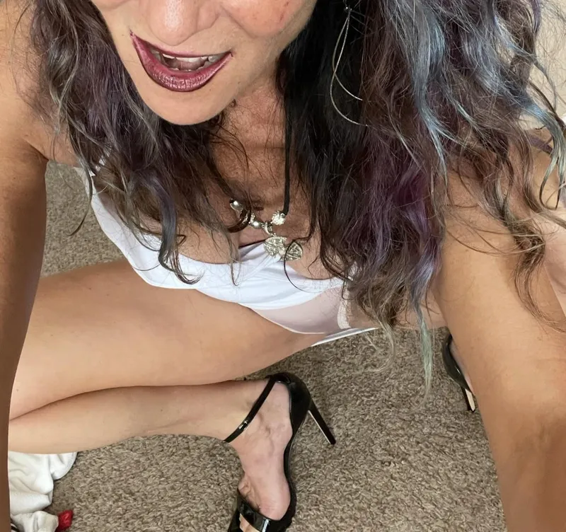 Thumbnail I Want You Bad: Unfiltered Desires from shaenaplease | Milfie