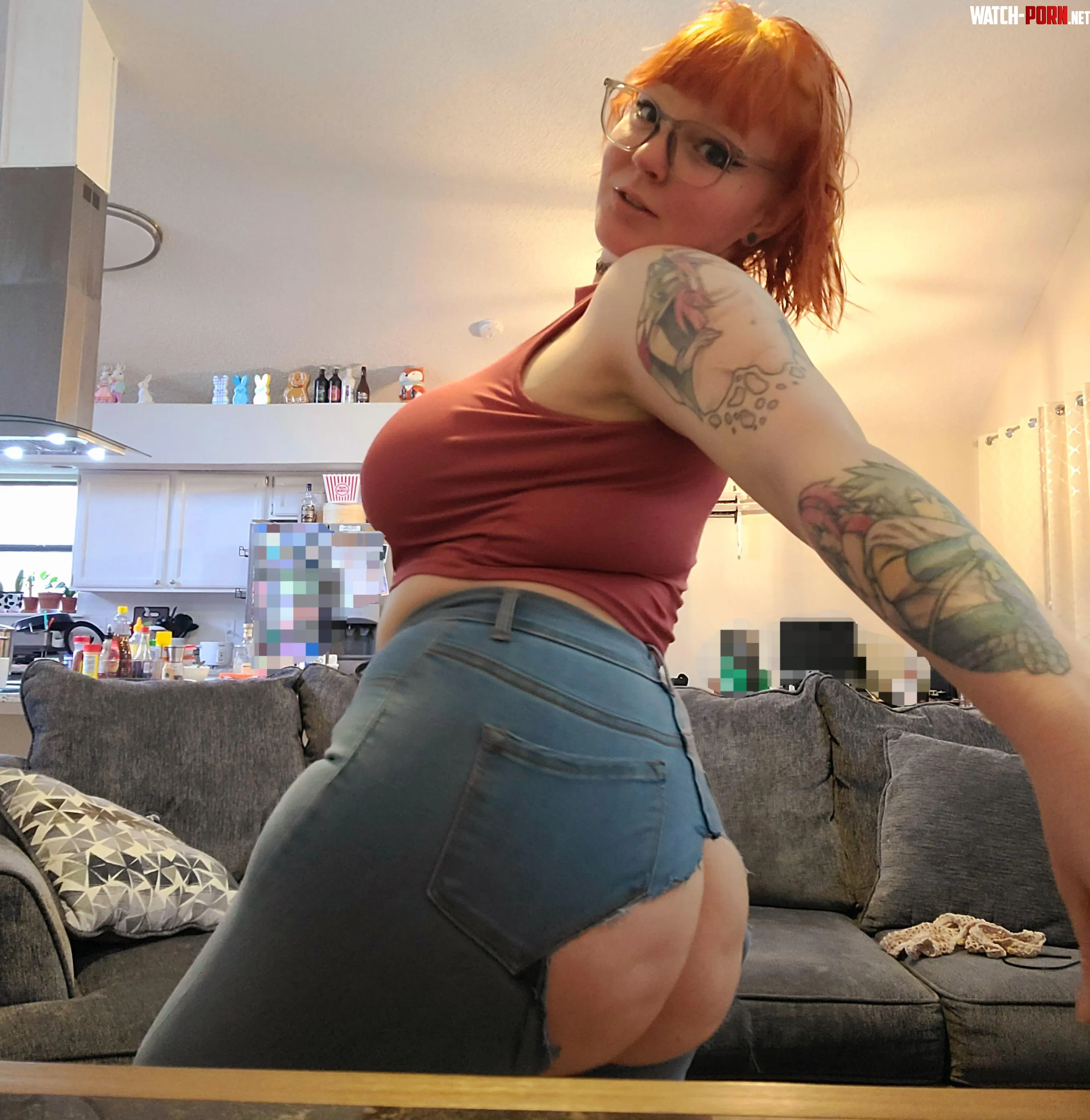 hopefully nobody claps my cheeks when I bend over by Badbunnyhime