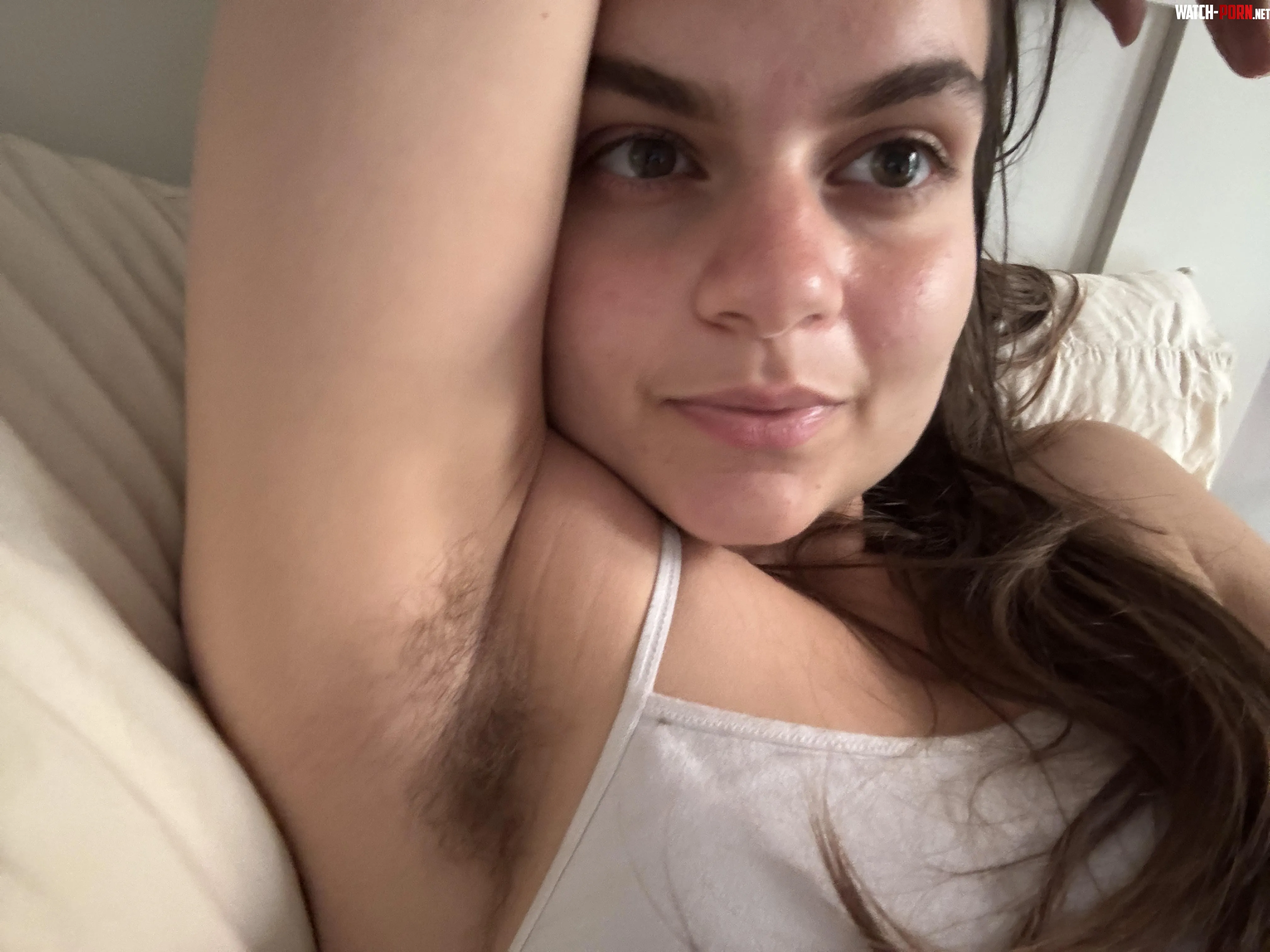 I don’t shave my armpits by tomikoari