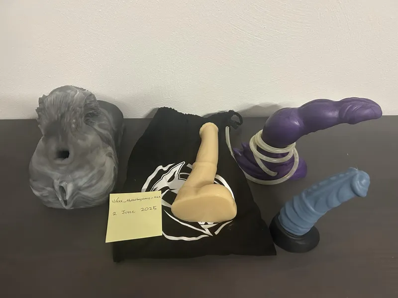Thumbnail WTS - EU: View Small Toy Collection at BadDragon by xxx_throwingaway_xxx