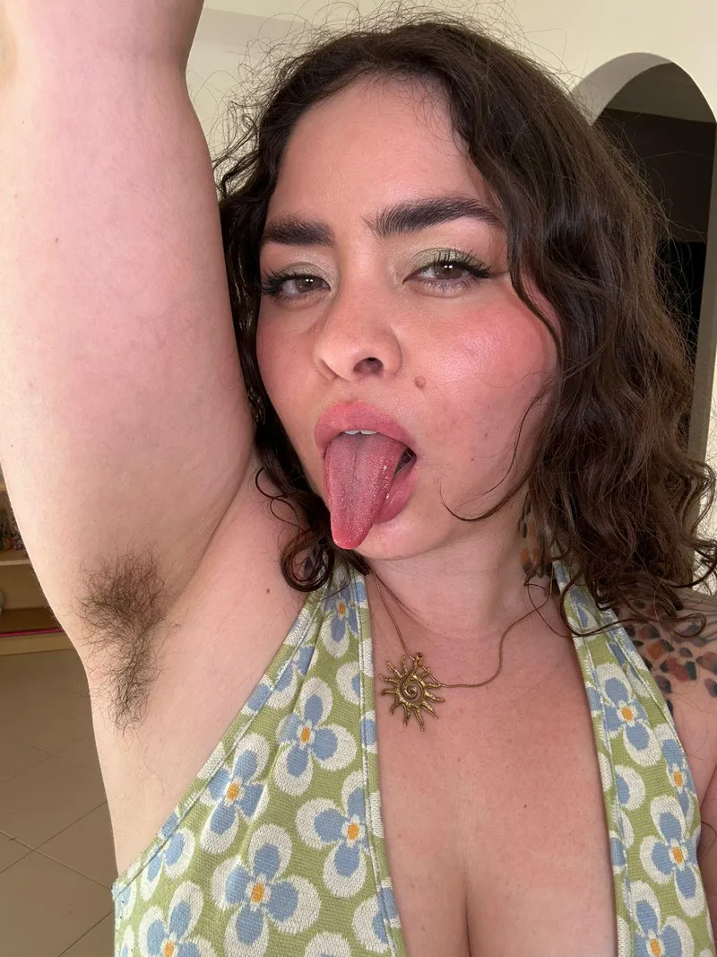 Thumbnail Reunion Alert: IamLola420's HairyArmpits Flashback
