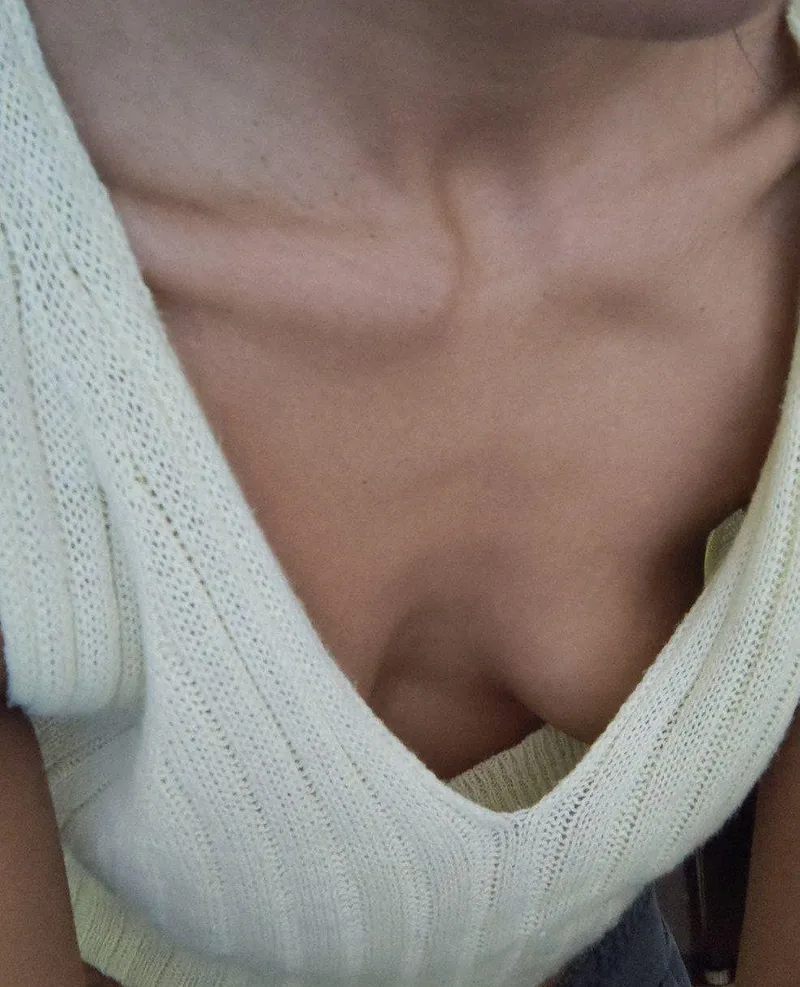 Thumbnail anne_lisse_1's Pilates Class Intrigue: Under the Blouse Glances
