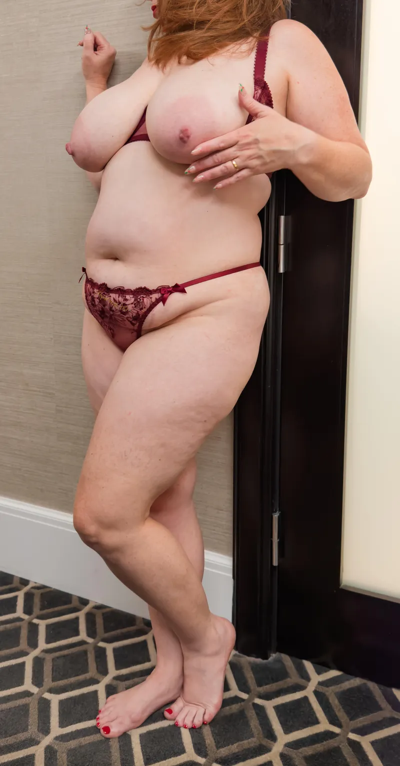 Thumbnail Let Me Crush You: A Bold Invitation | perfectwife_4u