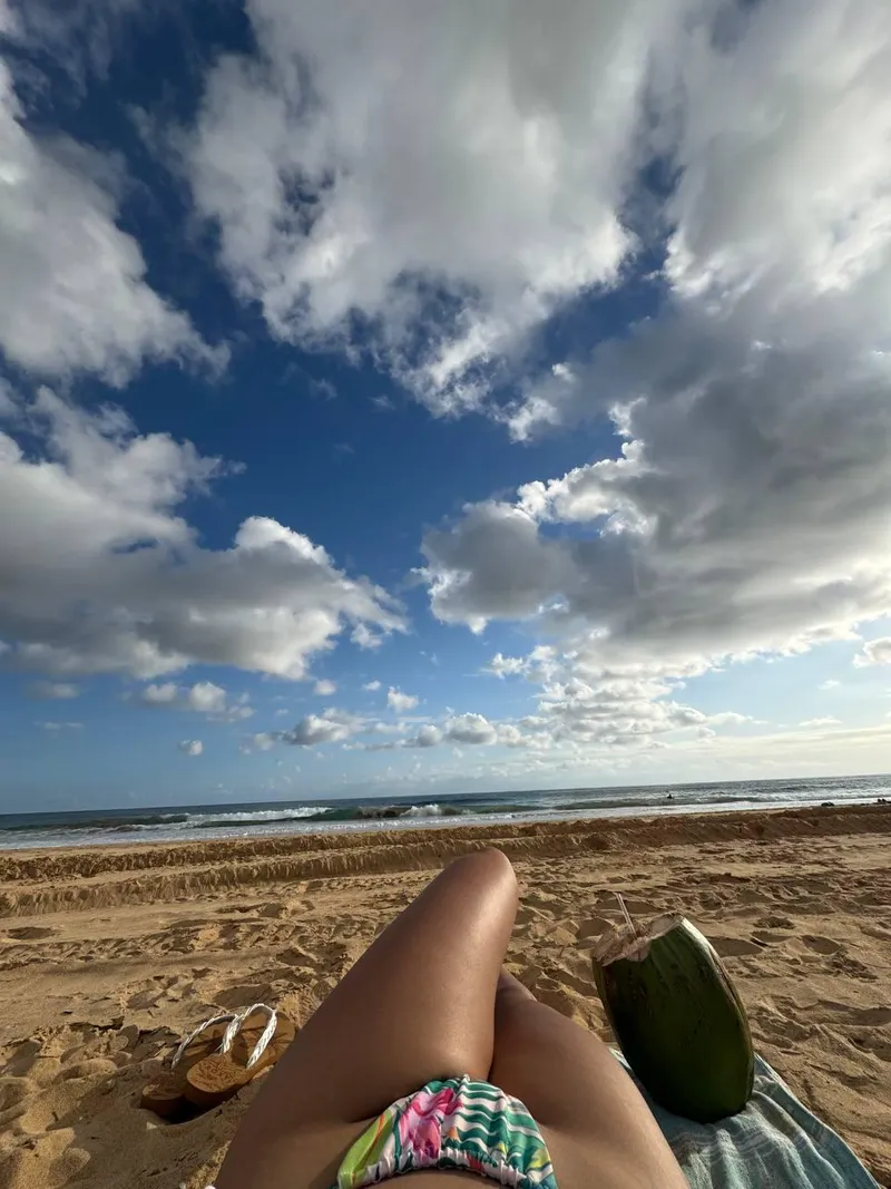 Thumbnail Relaxation and Allure: Enjoying the Serene View Together