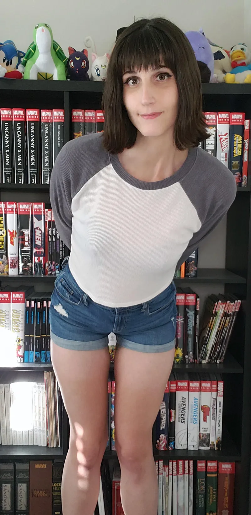 Thumbnail Uncover My Comic Library with WrenNocturna's GWNerdy Recommendations