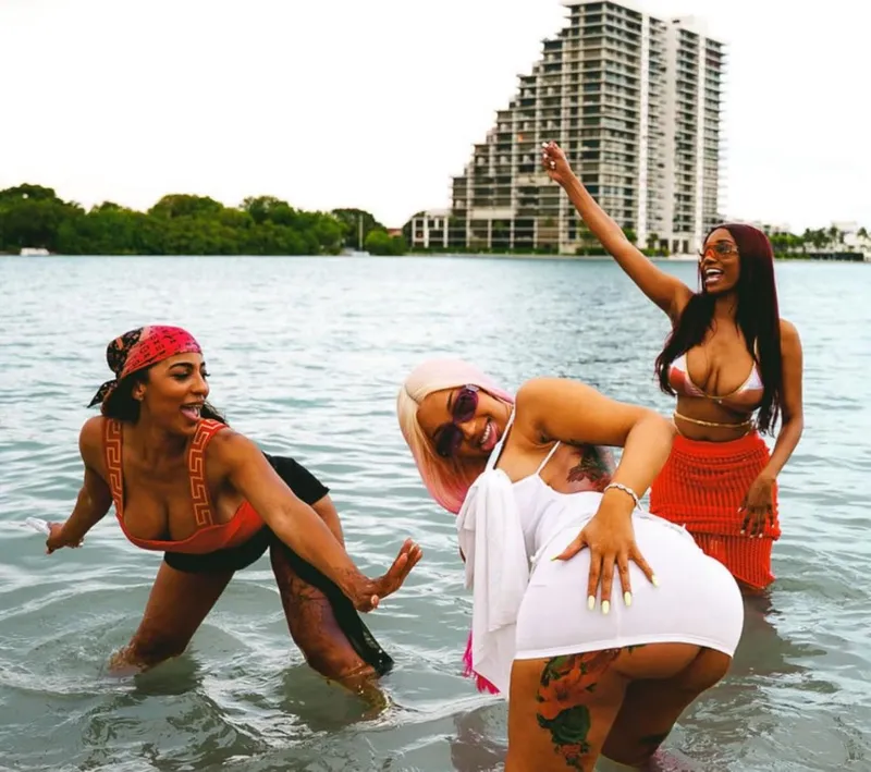 Thumbnail Making Waves: SuperFakks Dives into HipHopGoneWild