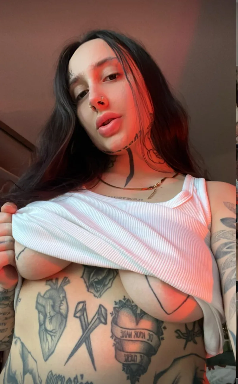 Thumbnail AccordingJump9656's Playful Kisses on OnlyFans101