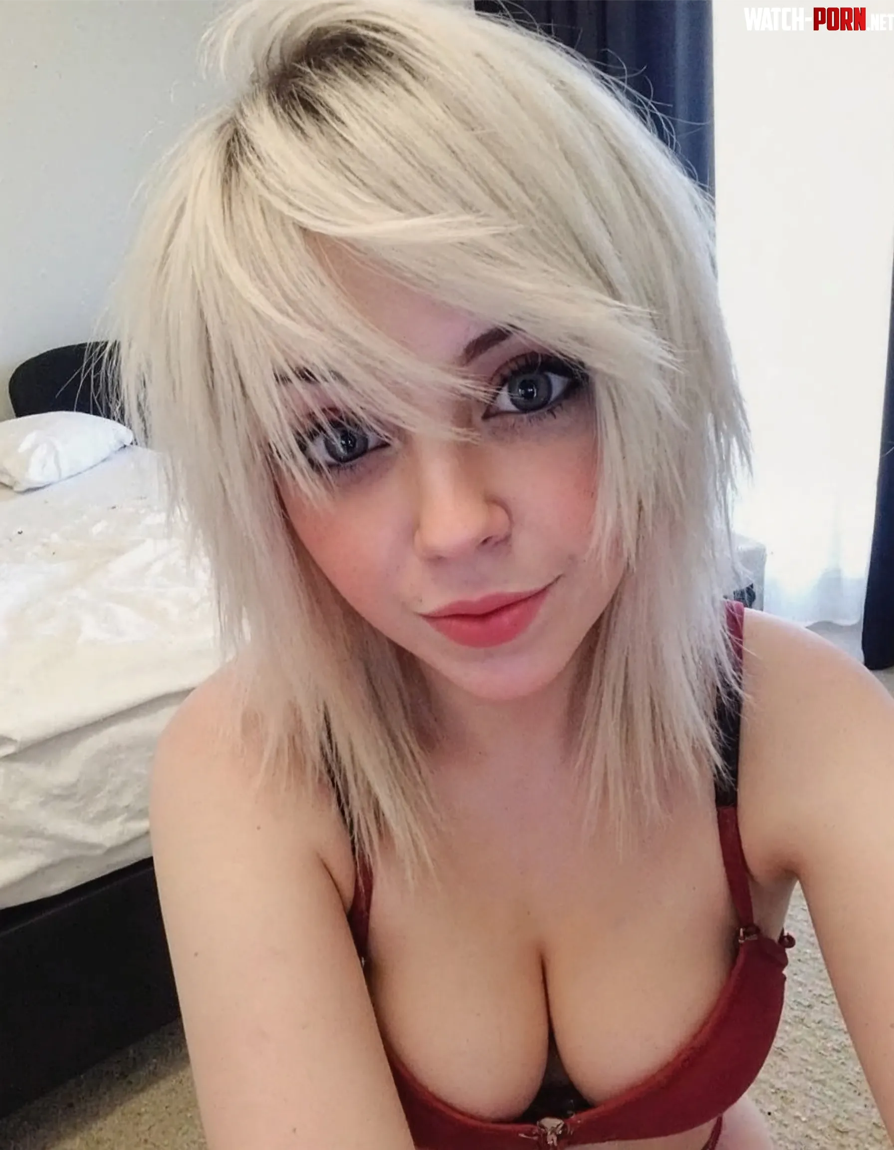 How does red look? by PaigeIDGAF
