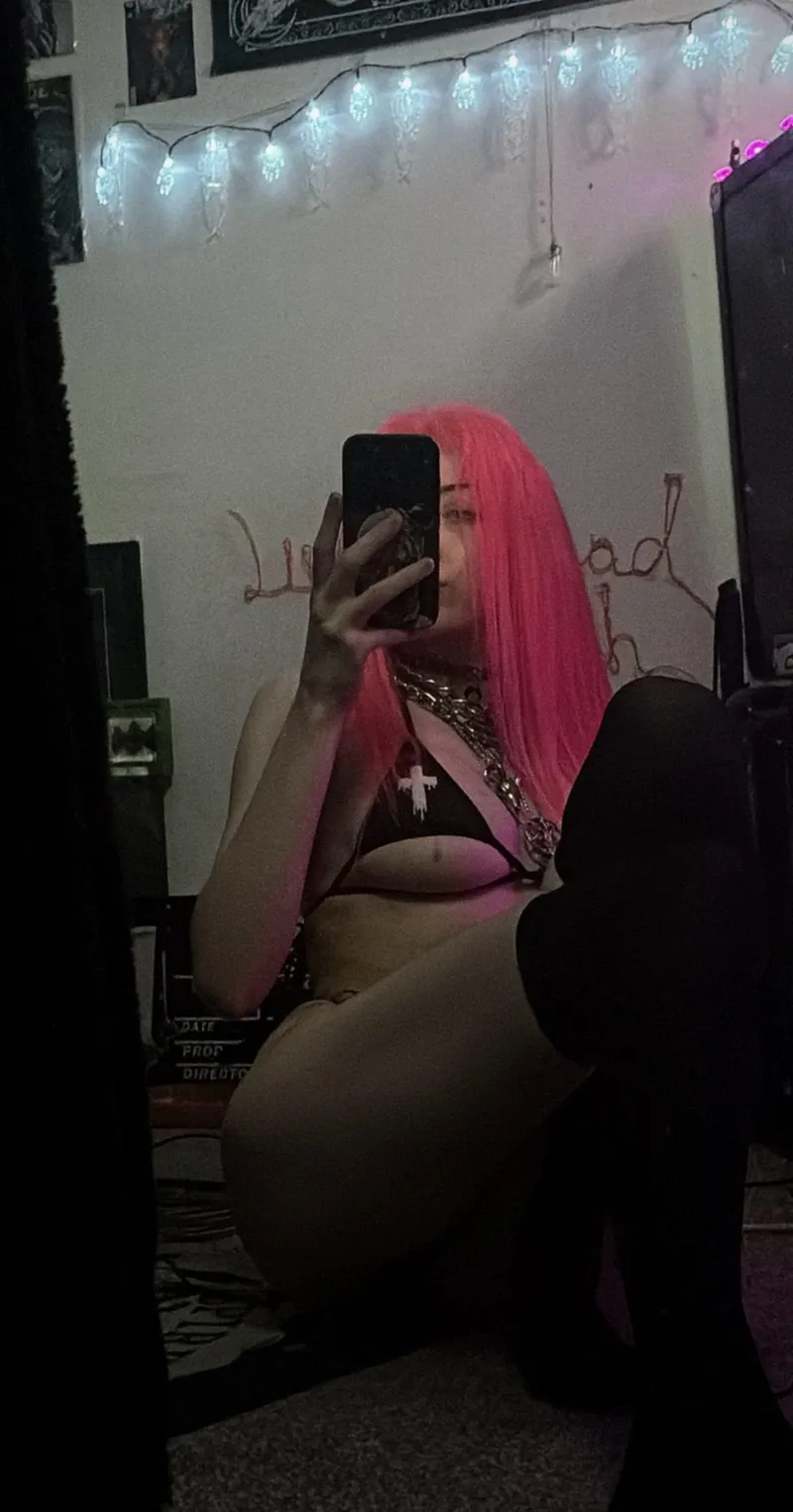 Thumbnail Embrace the Demon Time with LivingDeadGothh in SceneGirls