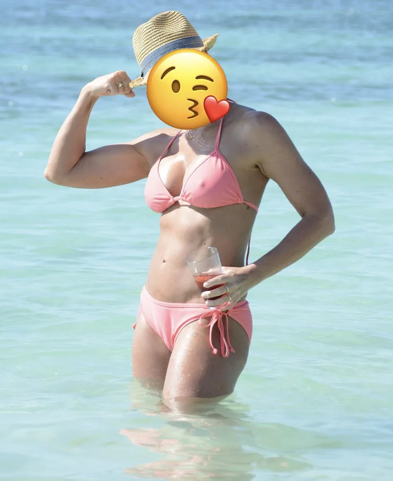 Thumbnail Wifey-sexy's Sultry Bikini Pokies – Explore the Playful Side