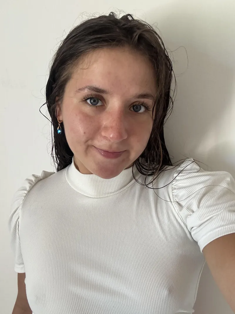 Thumbnail Roommate's Influence: A Braless Evolution | Lovelivee