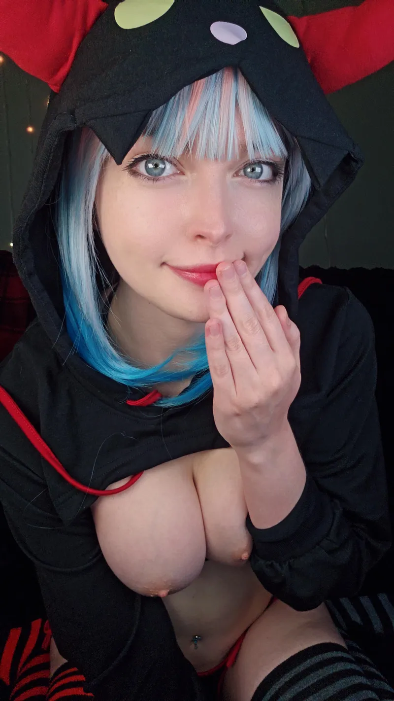 Thumbnail Vibrant Neon Hair Inspo: Astro_bunnies' Photoshoot