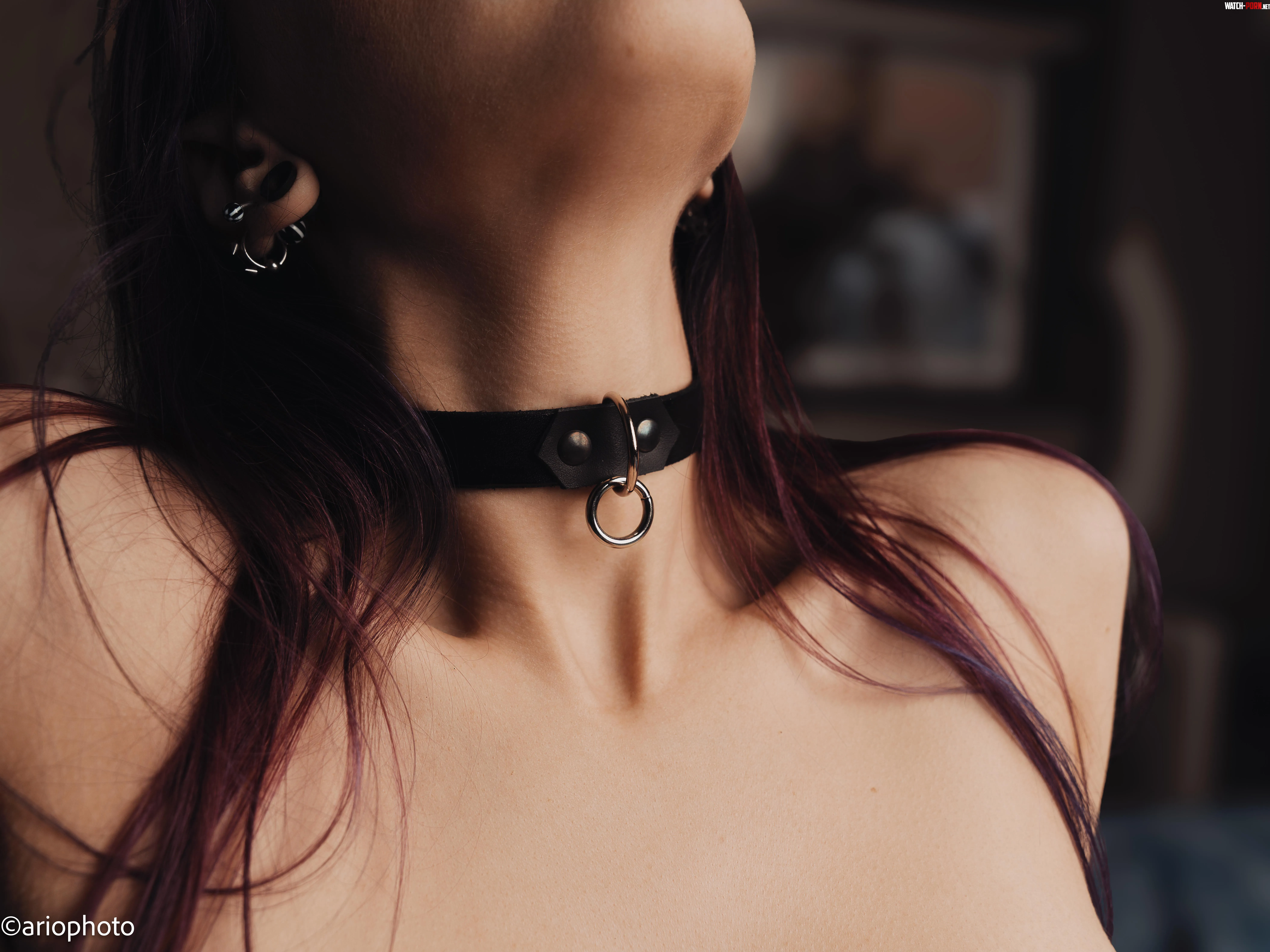 Implied nudity can be so sexy by AbysmalSiren
