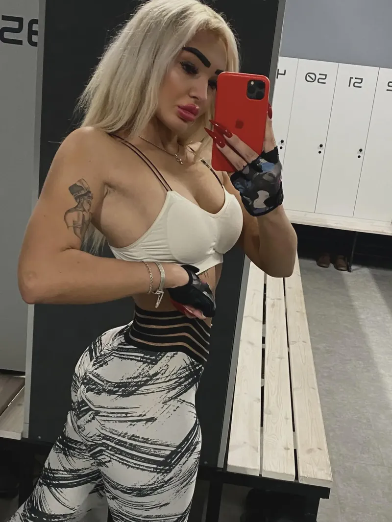 Thumbnail Cardio Chronicles: VegaCrystalFrost's Fitness Journey