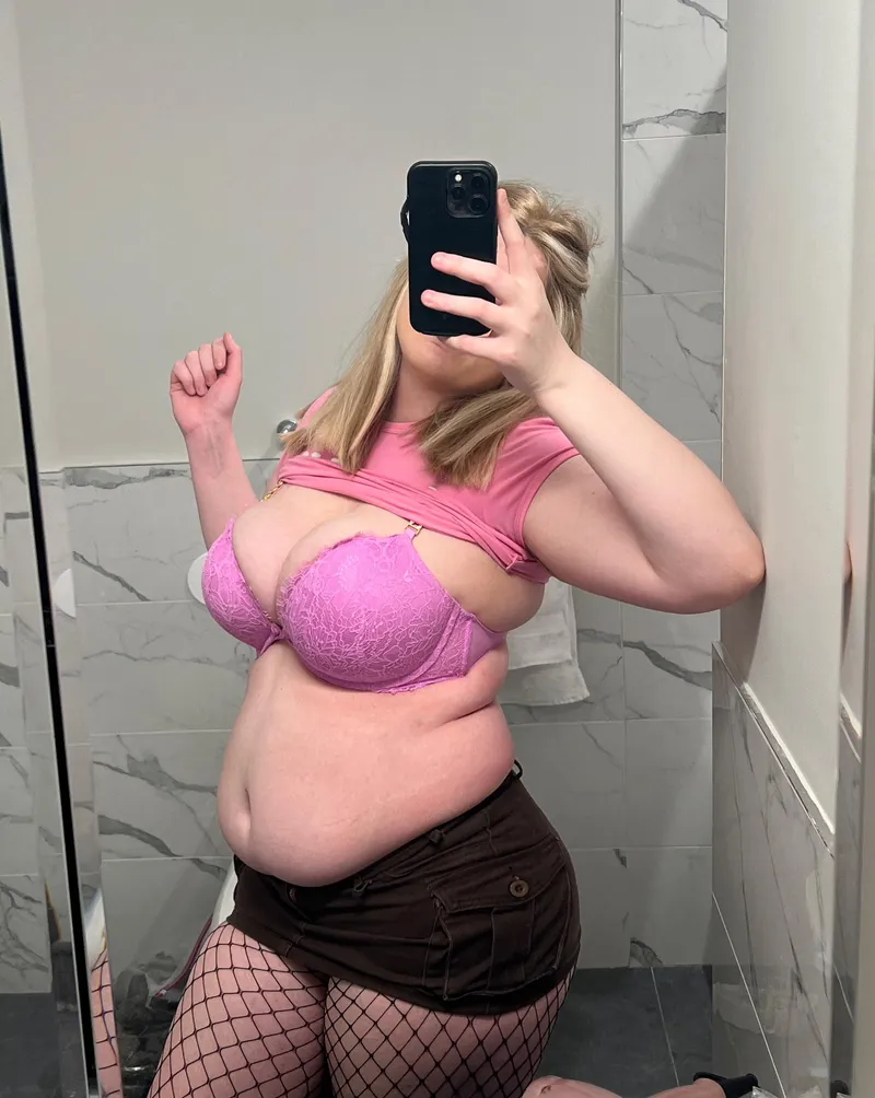 Thumbnail Craving Satisfied: Indulge with tiffmcintosh