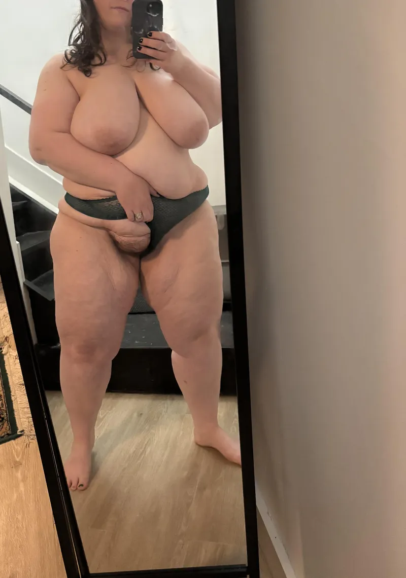 Thumbnail Bold and Beautiful: BBW Charms with Hairy Delight | bbwjewishprincess