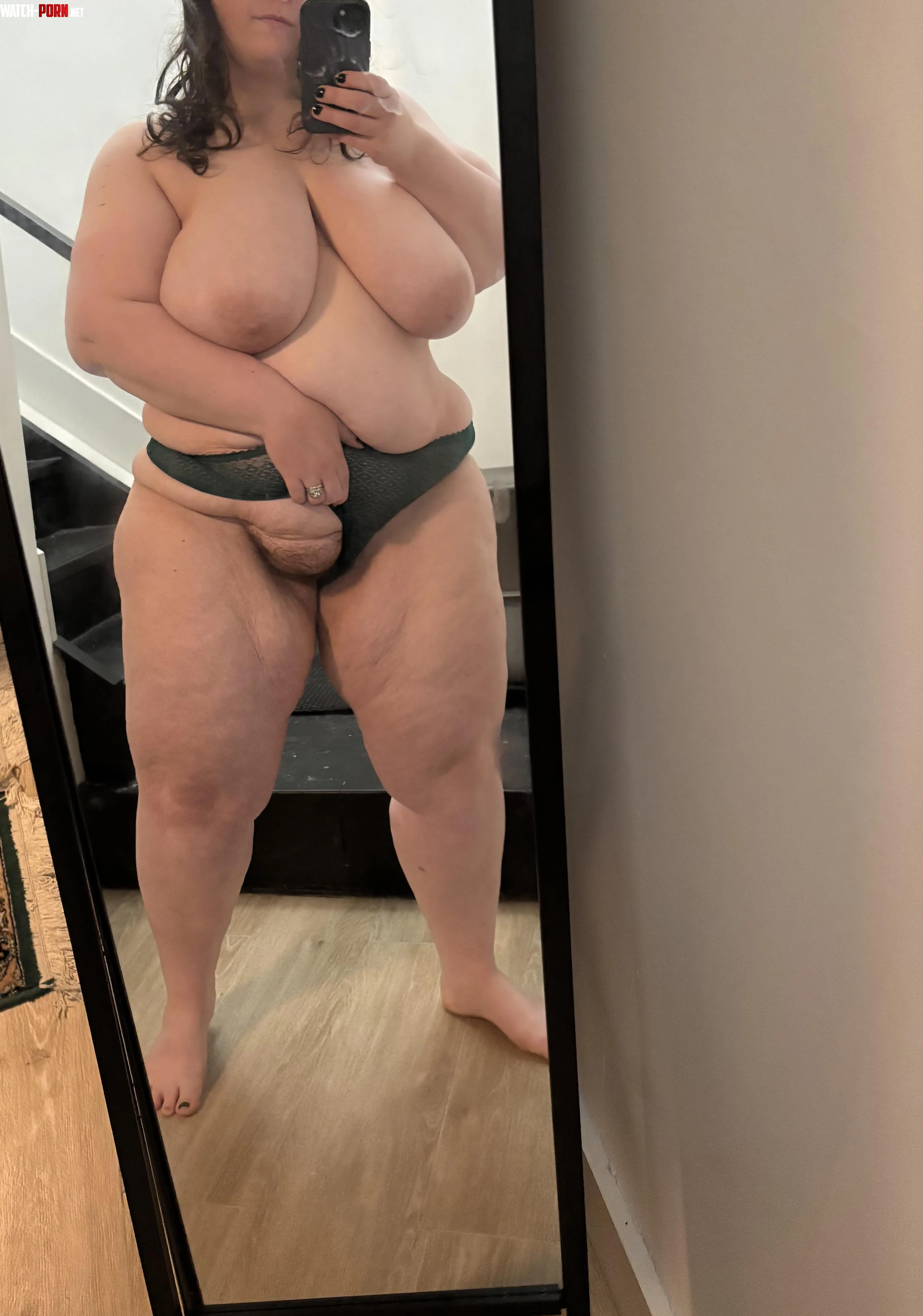 BBW with a hairy mound ☺️ by bbwjewishprincess