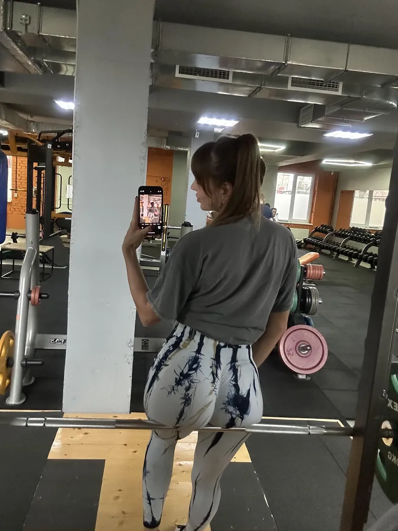 Thumbnail EasyComfortable-151's Insightful Journey: Delving into Hot Girls in Yoga Pants