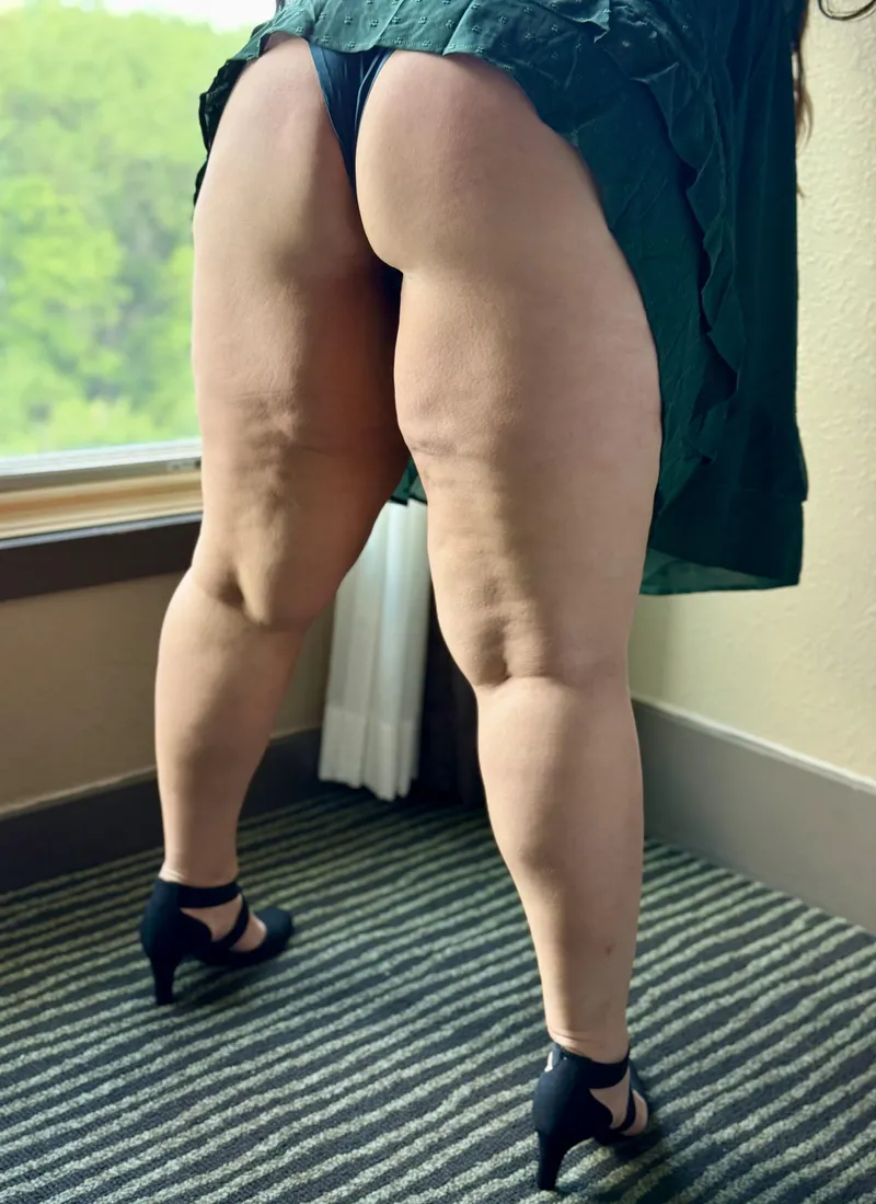 Thumbnail Indulge in the Temptation of Phat Innies with Amellieh