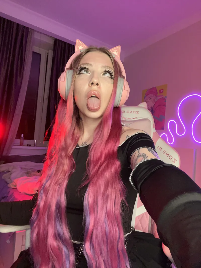 Thumbnail CrazyRecaster's Ahegao Face Desire Unveiled | RealAhegao Article
