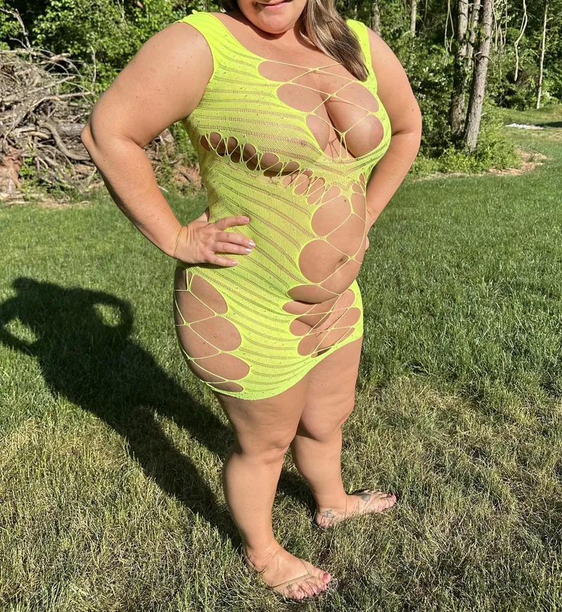 Thumbnail WynterLoveBBW is Catching a little sun in the slightlychubby category