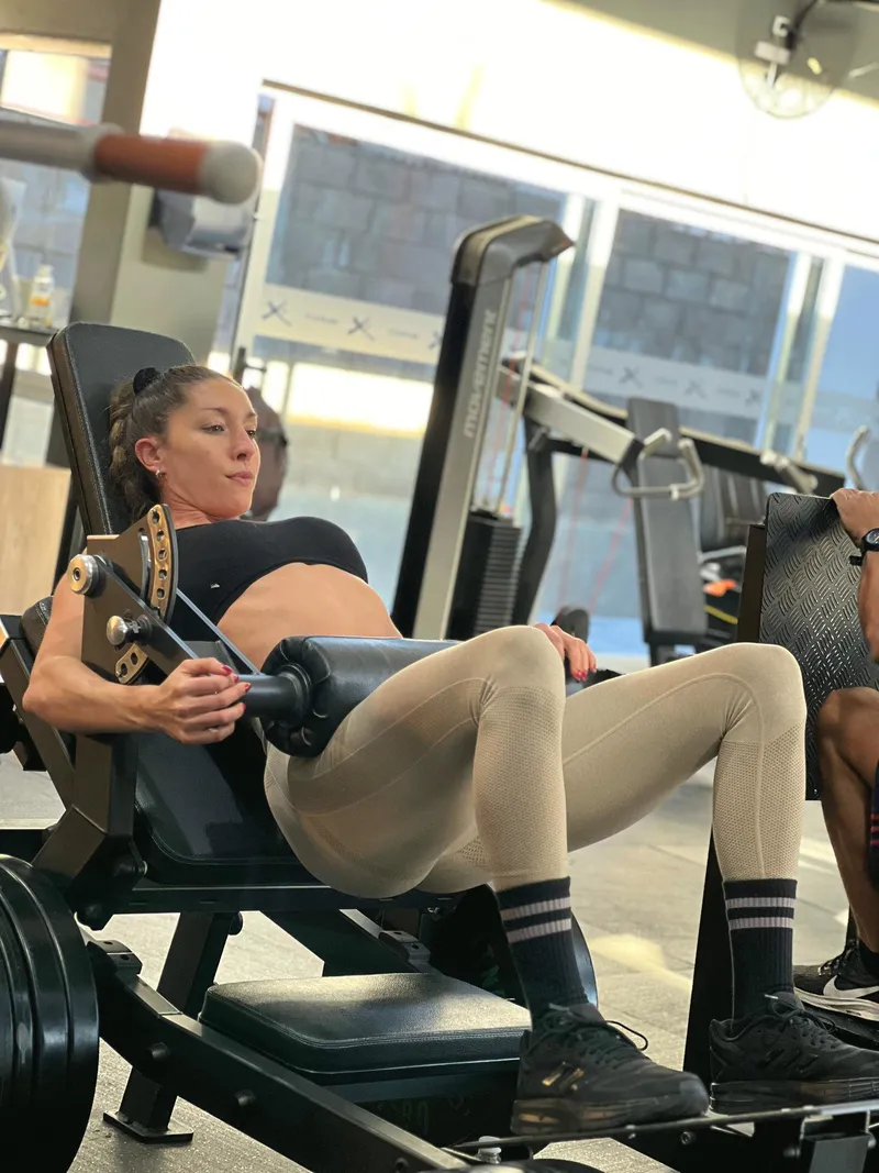 Thumbnail Gym Time Delight: jessicaa_fit Lifting Spirits