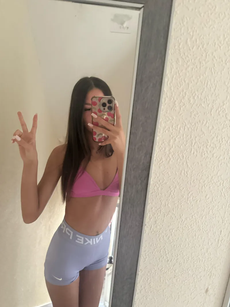 Thumbnail MarguriteS Strikes a Pose in Nike Pros
