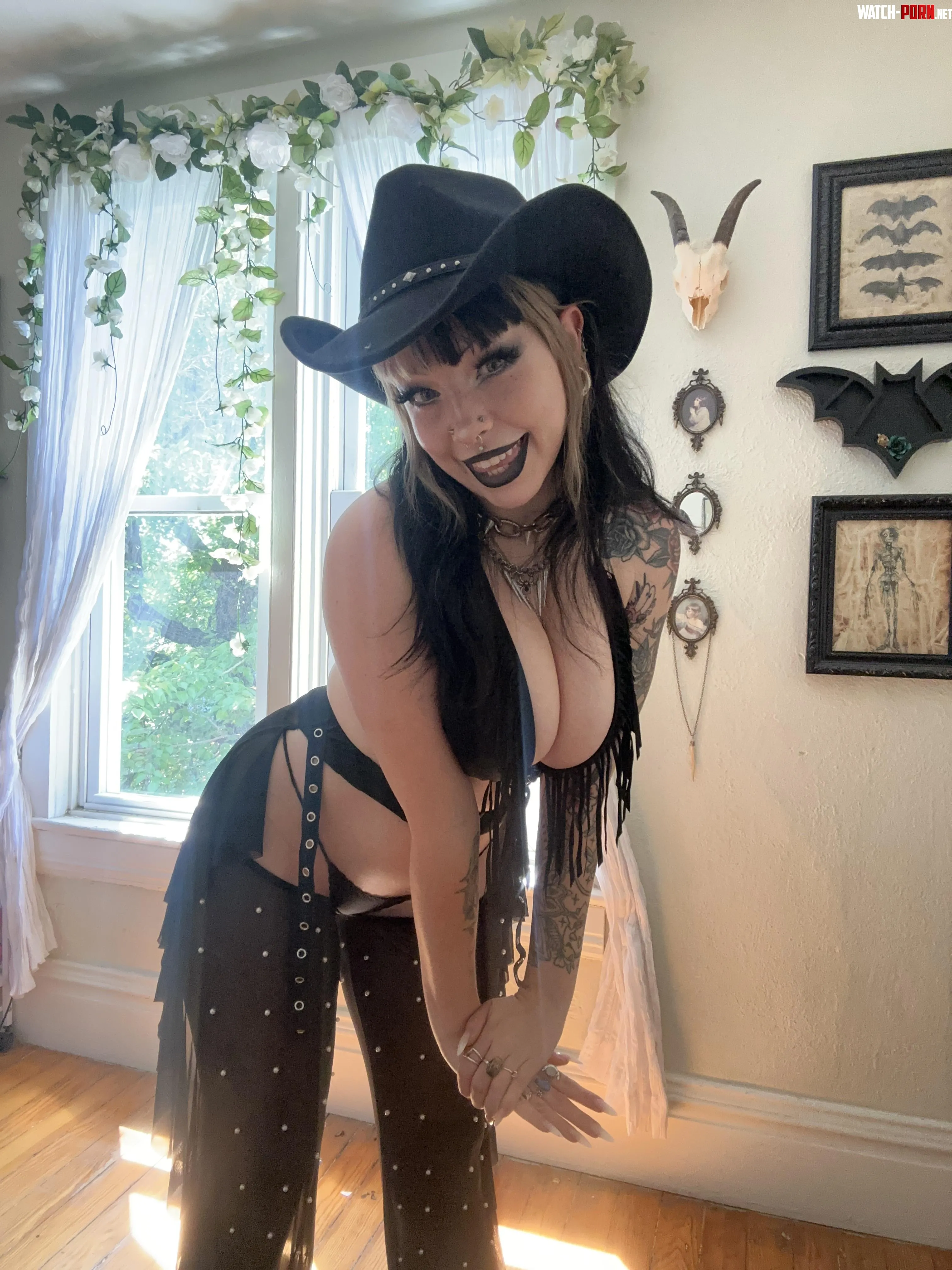 Howdy yall hope u don’t mind that im clothed :) by iprobably-dontlikeu