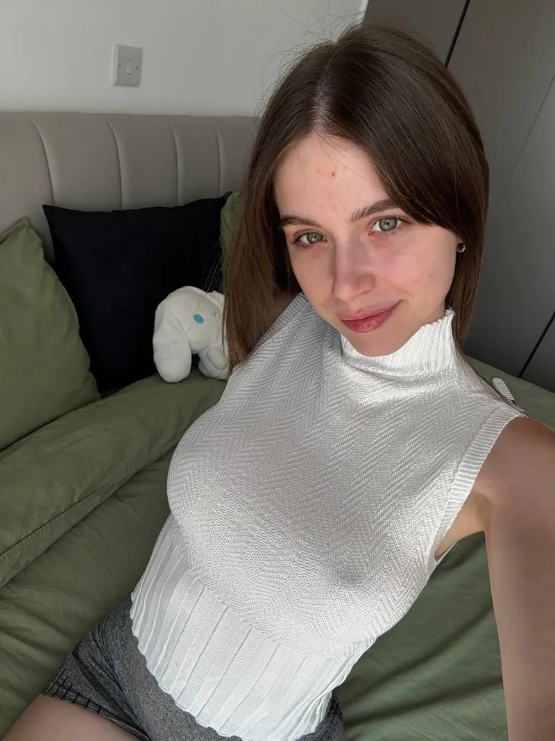 Thumbnail Free Your Style: Going Braless Confidently by CelestialGoldJubilee