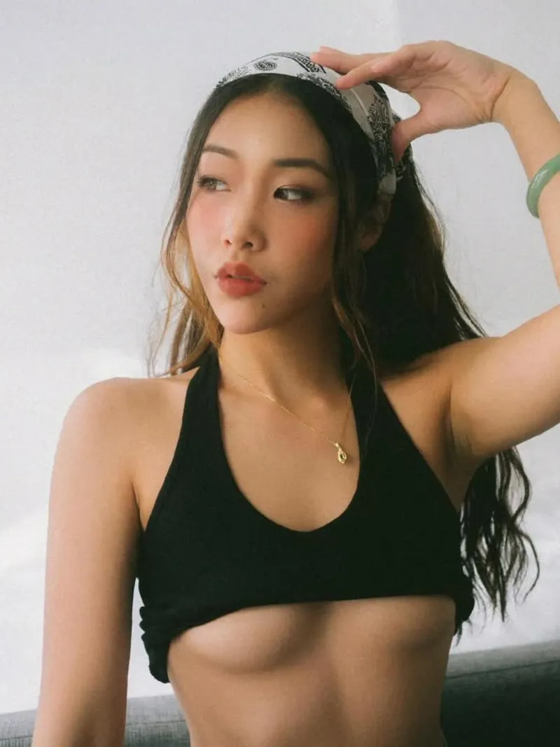 Thumbnail Embrace Your Korean Babygirl Vibe with CloudedGlen_55 | asiansgonemild