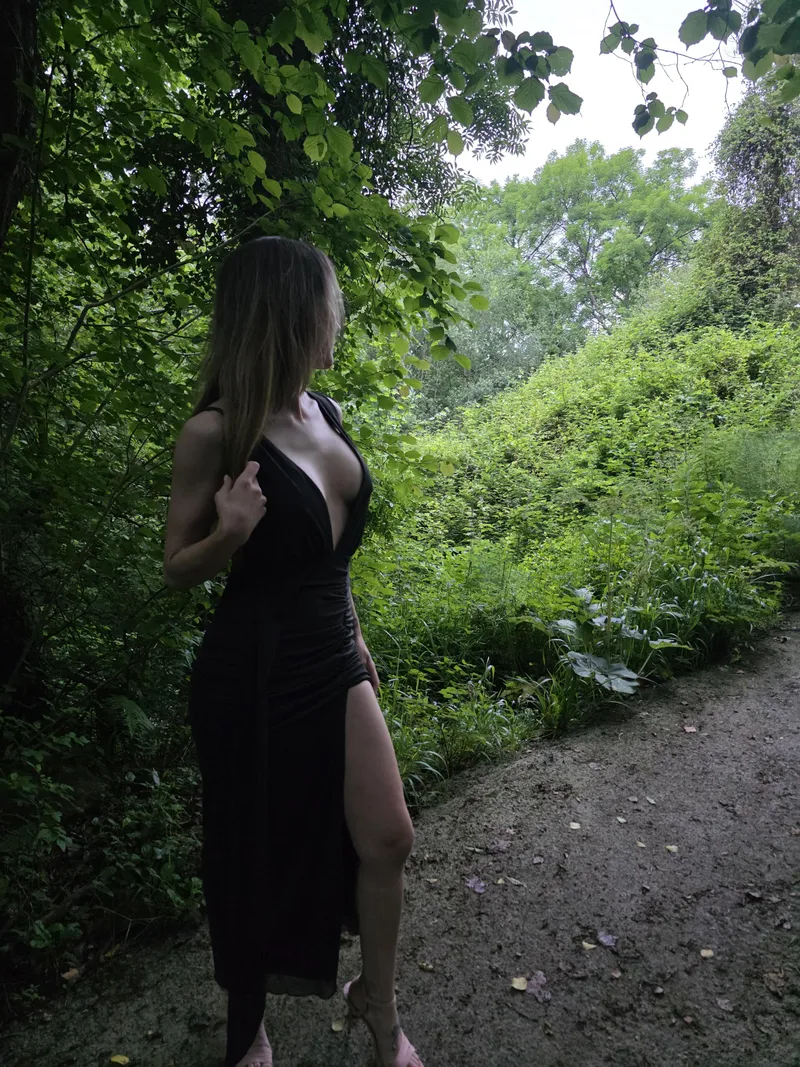 Thumbnail Celebrating Nature's Beauty through lanaalive's Lens in tightdresses