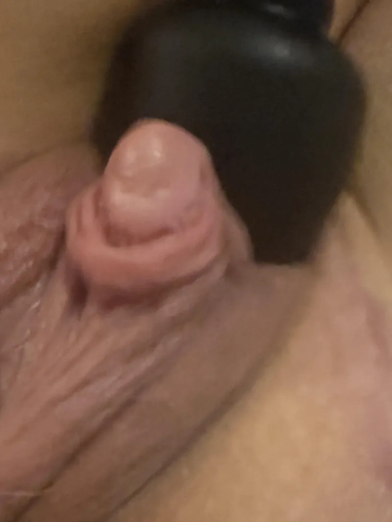 Thumbnail Intimate View: Close-up of a Clit (f55) by welike2tri2