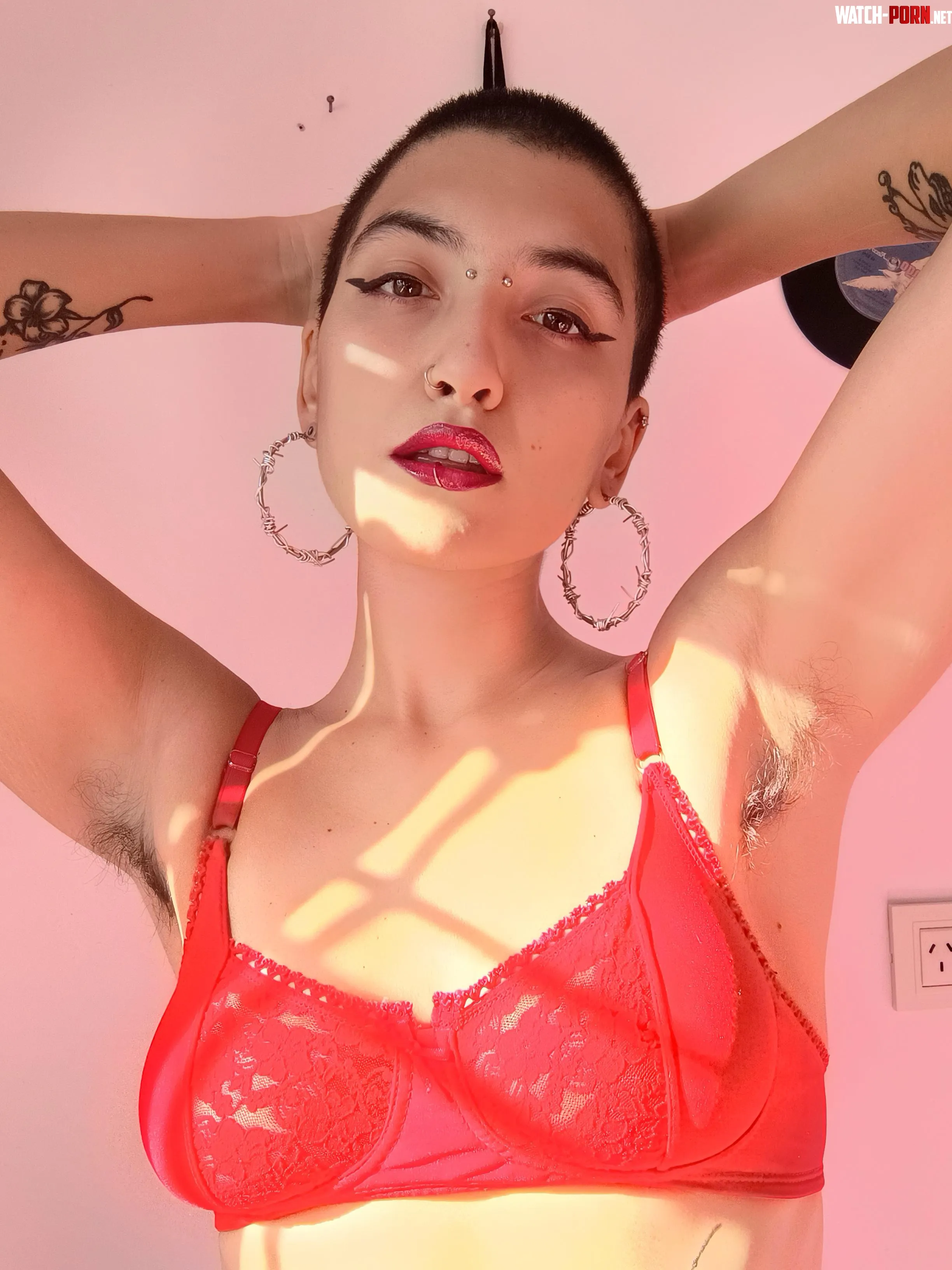 Taste my hairy armpits by Esme420kinky