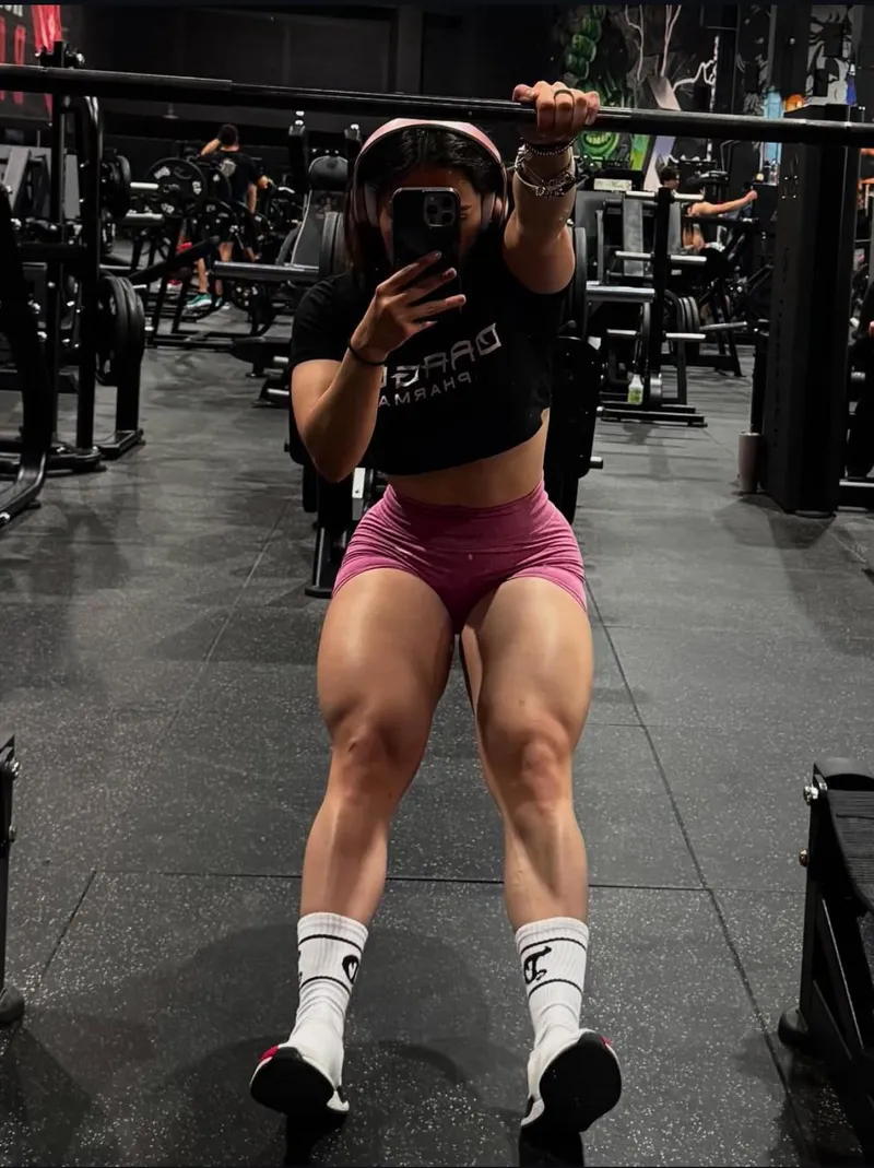 Thumbnail RedHopSnob's Denissemorala Reigns in ThickFit