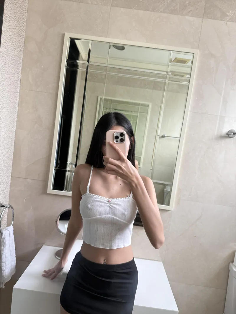 Thumbnail Workday Comfort: Stylish & Braless | Yumiko_izumi