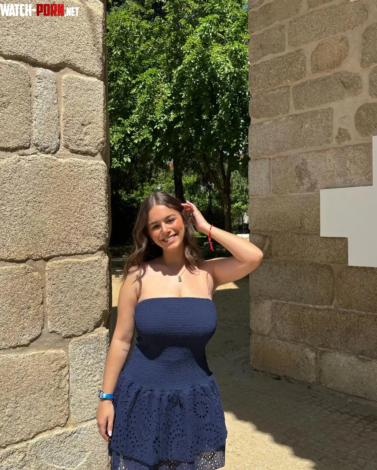 simple blue dress by figurephilosopher