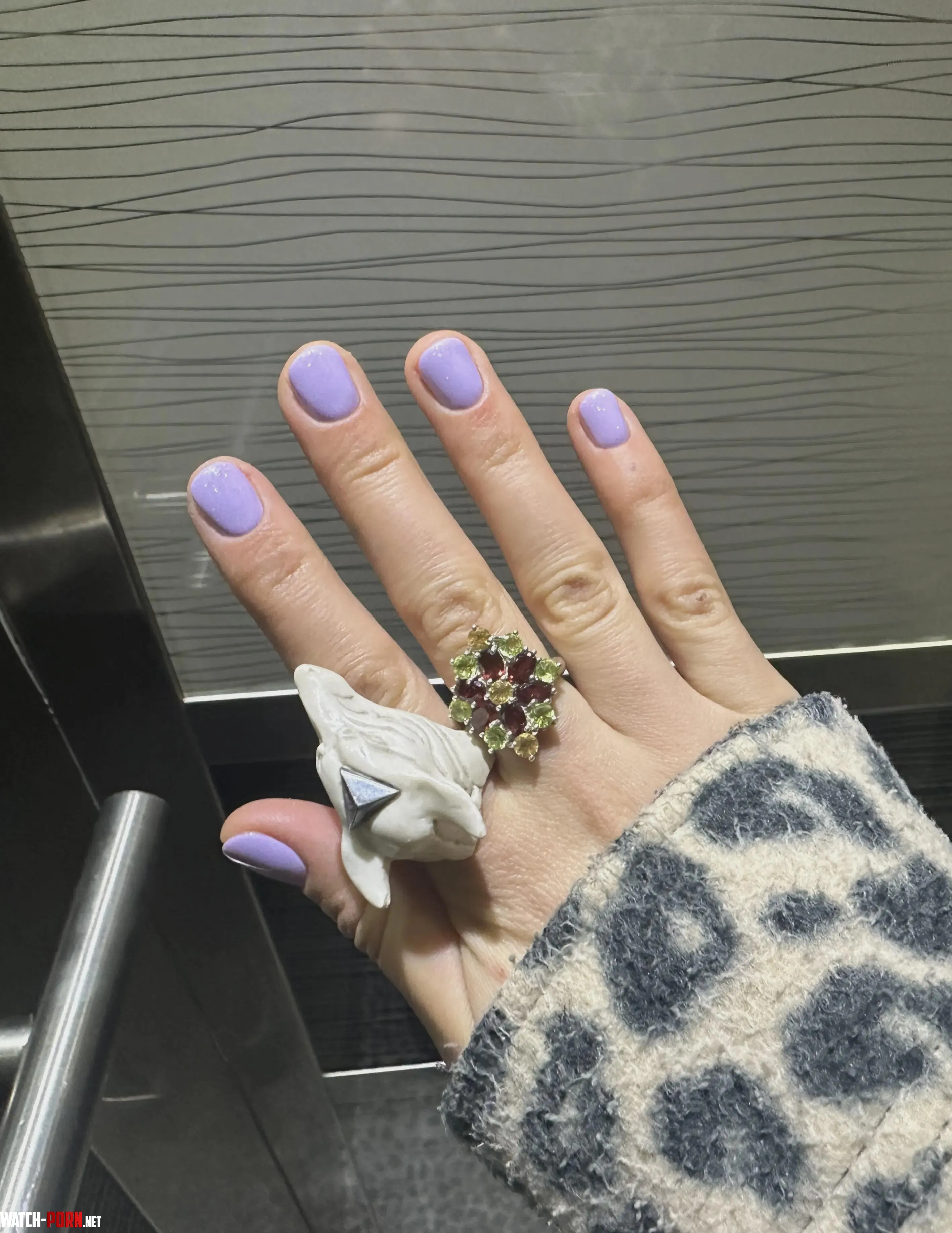 This is the manicure I got today I think it looks good by greenwattermelon