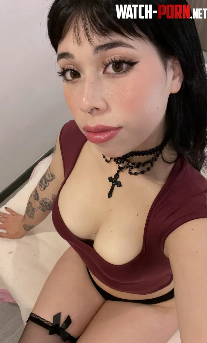 The next door wasian girl just so happens to be a goth as well (f18) by Tehbabymuncher1