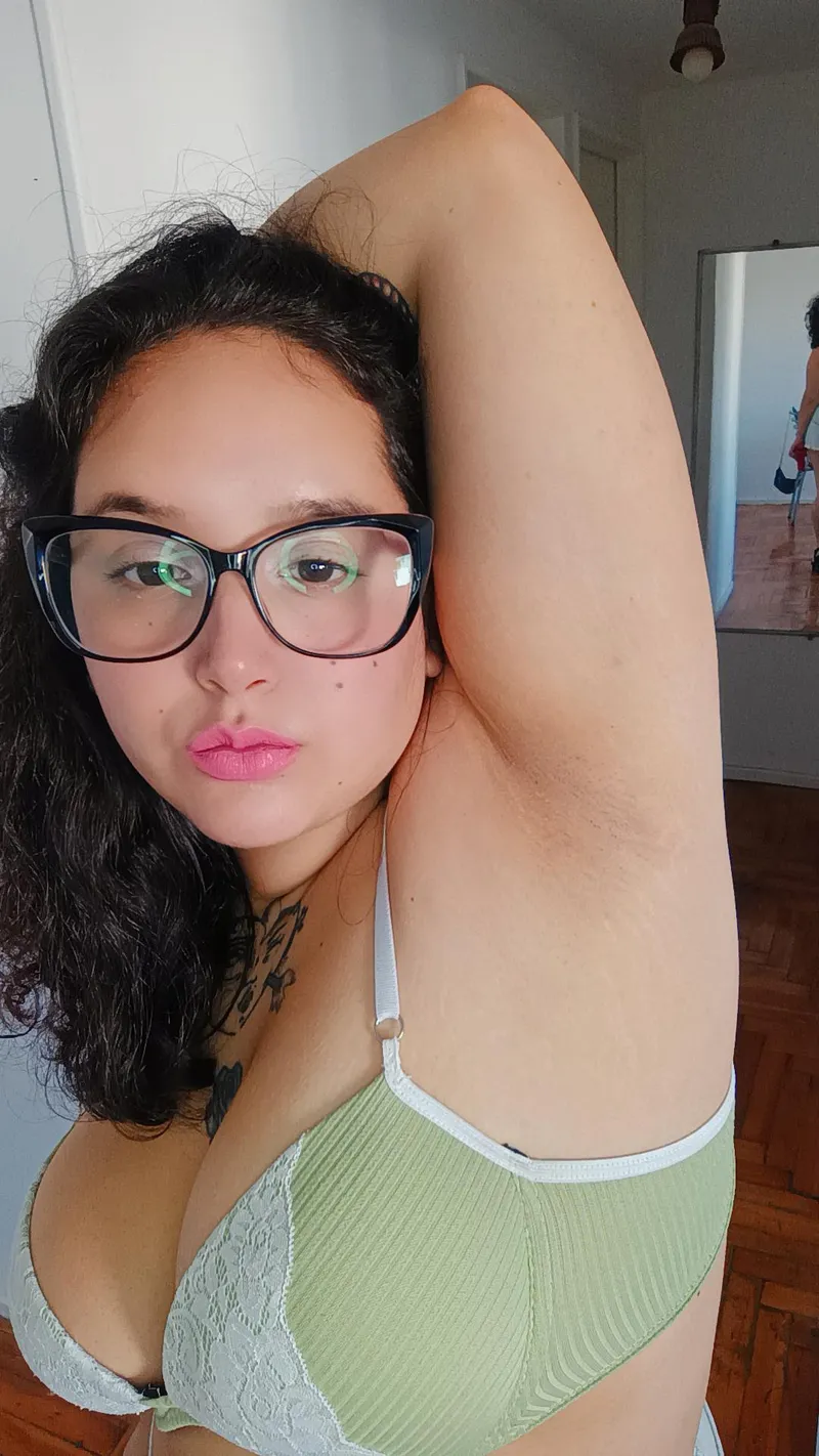 Thumbnail Sweet or Bold: Zestyclose-Stay-1904's Armpit Dilemma