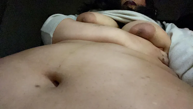 Thumbnail Hot Days and Heavier Thoughts: OliviaCruzzie in SSBBW Realm