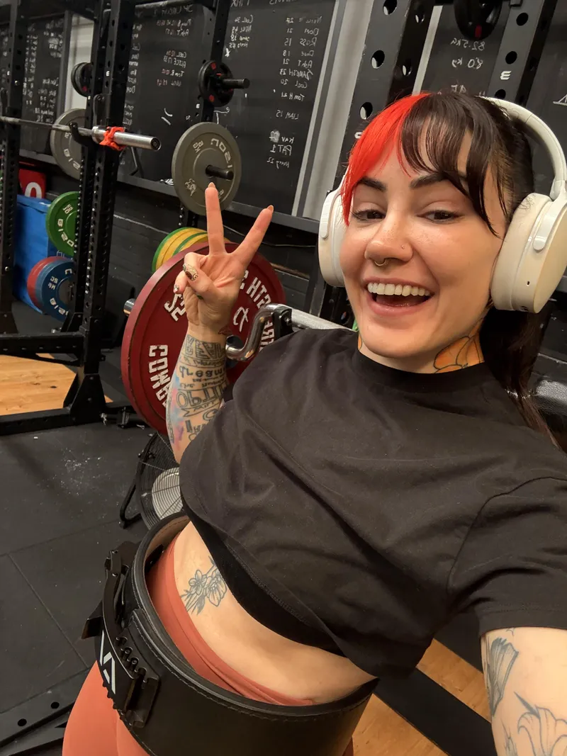 Thumbnail ThickFit Enthusiast power_midget Rocks the New Belt Look!